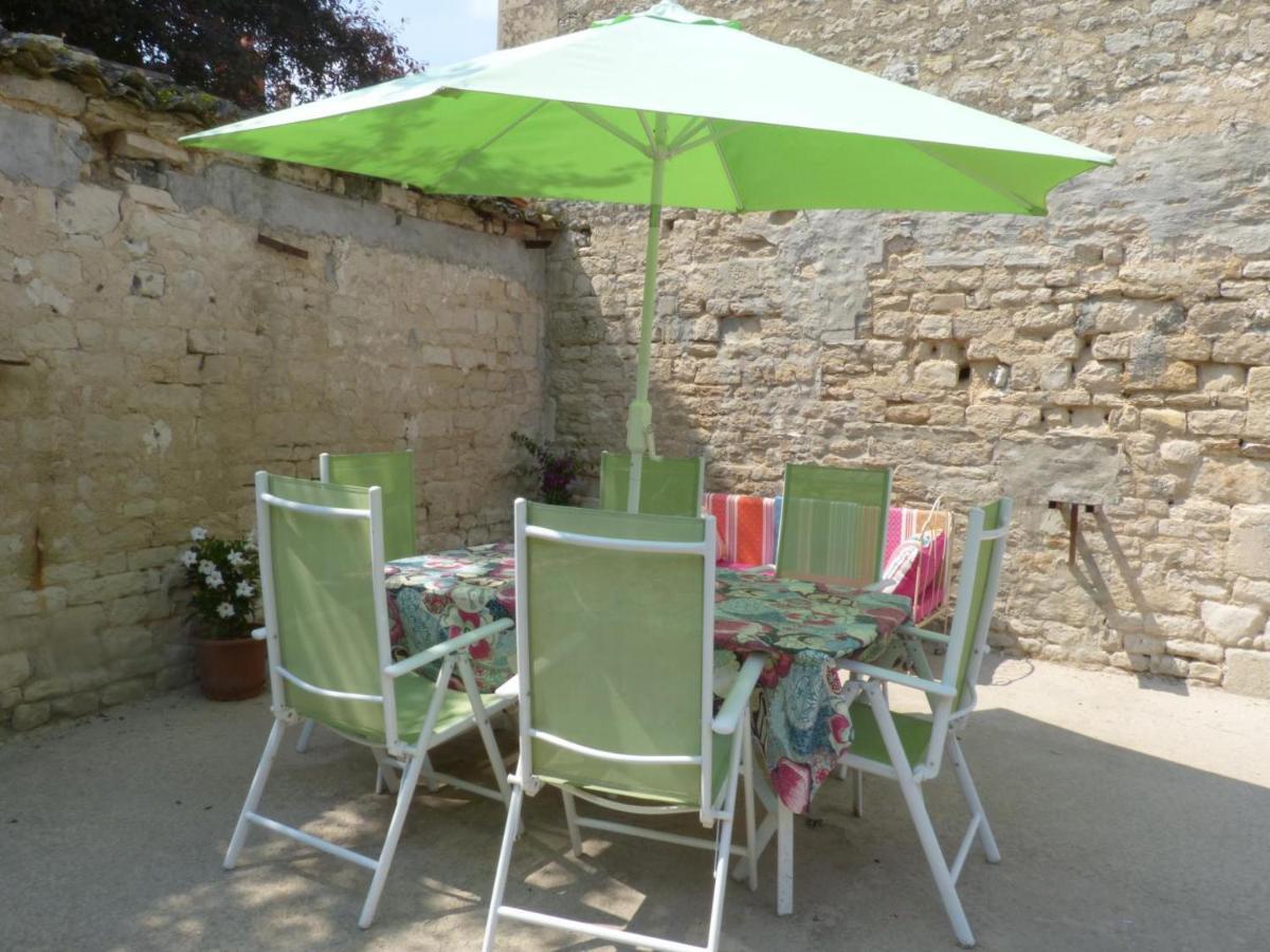 Chez Lorette Mauzé-sur-le-Mignon エクステリア 写真